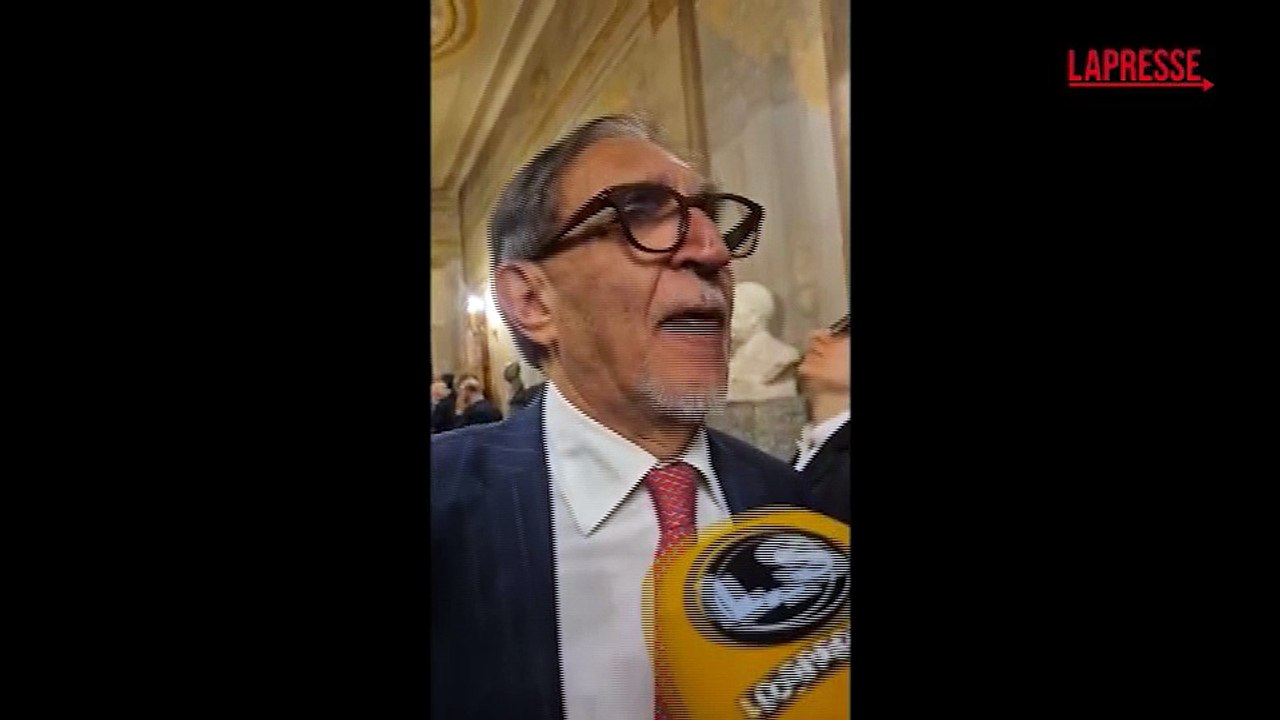 Natale 2025, gli auguri di La Russa ai giornalisti: "Grazie per quello che fate ogni giorno"