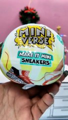 Trop mims ces Miniverse Make it mini Sneakers promis la prochaine fois ie prends le temps de mettre les lacets🤭 tu connais i'ai des💅🤣