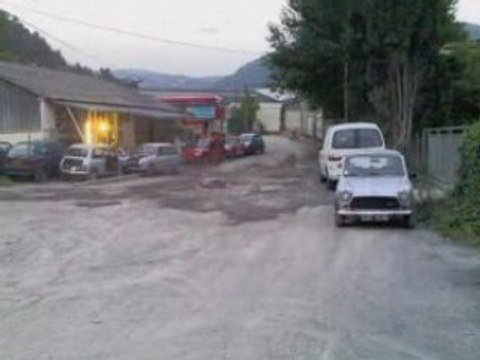 Jordan (5 ans) en Quad - Tel père, tel fils