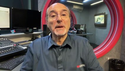 Dani Alves, 42, pode ser dono e jogador de clube português