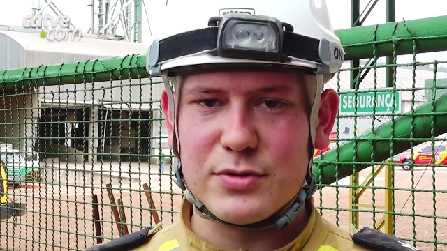 Vítima estava soterrada por grãos até o pescoço, diz Corpo de Bombeiros