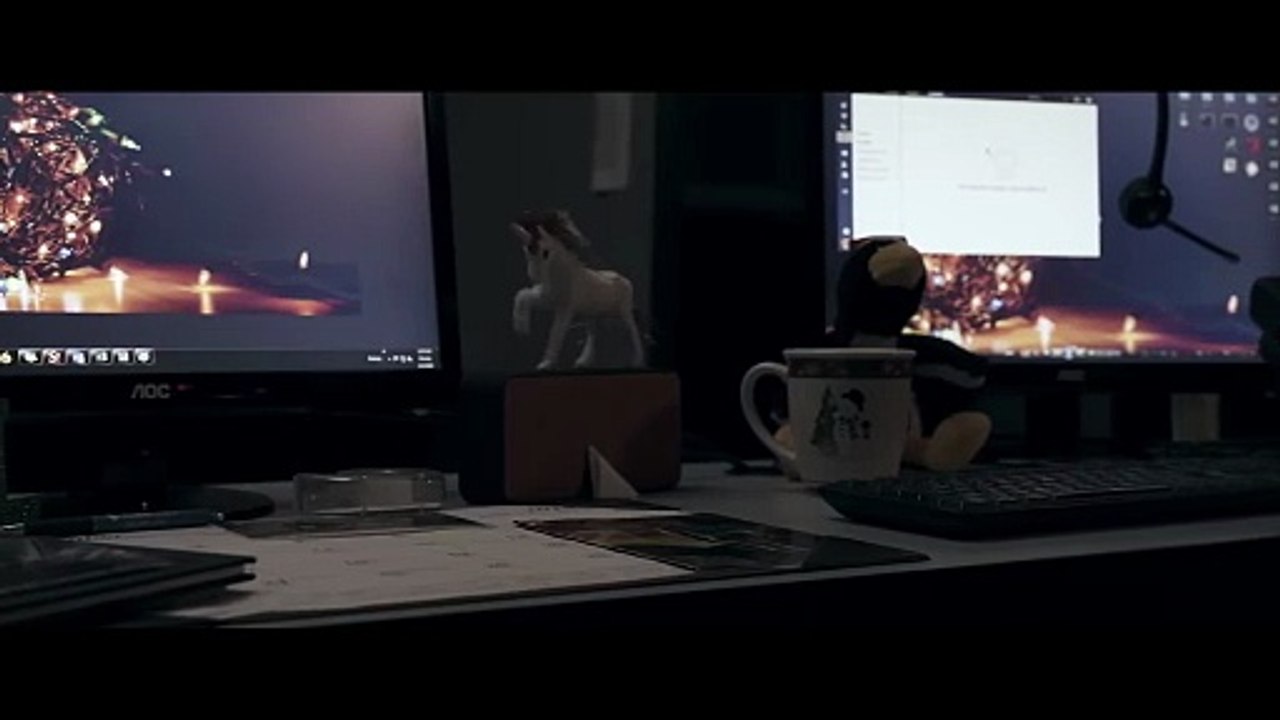 Holiday Helpdesk - Lesbian Christmas movie