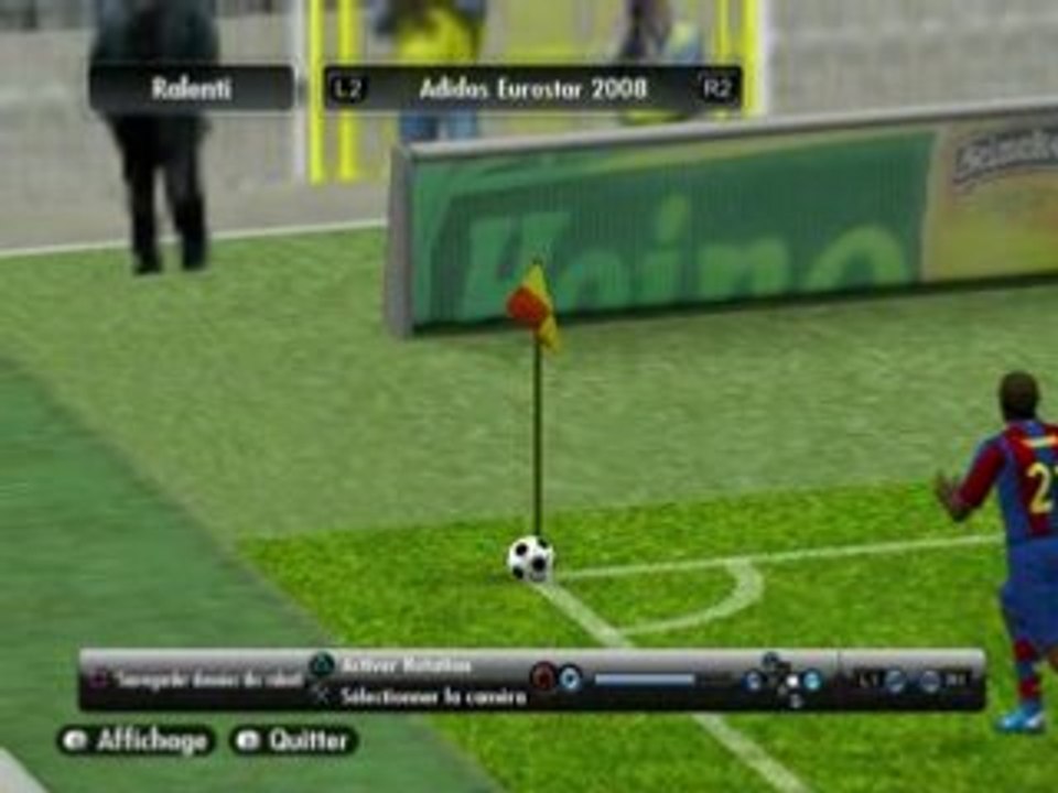 PES 2oo8 - Ballon sur Le poteau de Corner