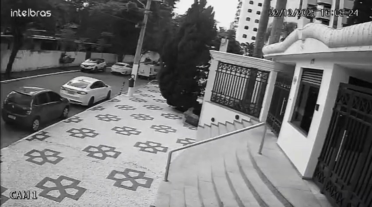 Policial militar da reserva é baleado em tentativa de latrocínio