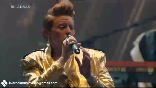 La Roux - Bulletproof - Live @ rock werchter 2010 - HD Upscale