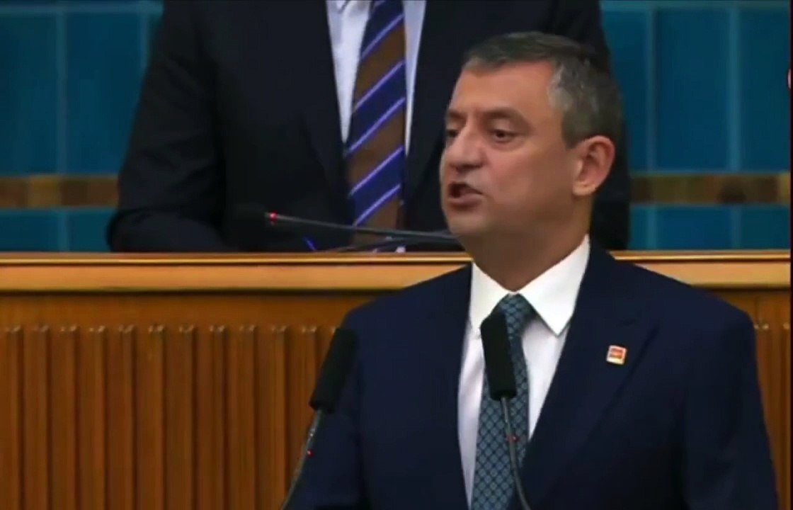 23 Nisan da değil halbuki! Özgür Özel’den akla ziyan açıklamalar