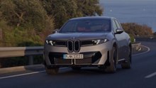 The new BMW iX3 50 xDrive in Spacesilver Metallic Driving Video