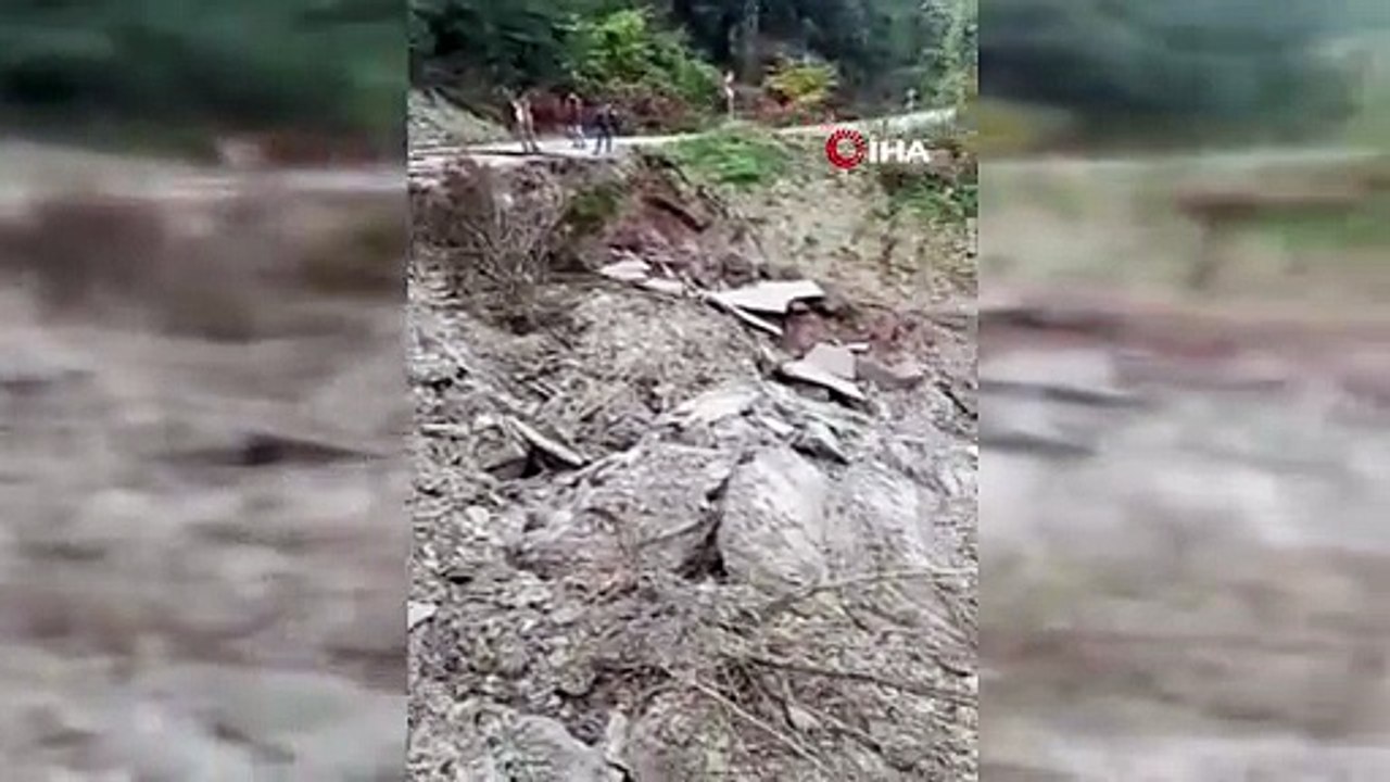 Kastamonu’da heyelan: İnebolu-Doğanyurt-Cide karayolu ulaşıma kapandı