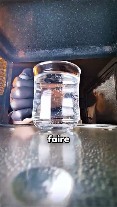 🚨 Le vrai DANGER des micro-ondes !