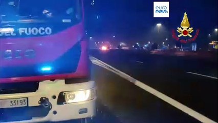 Teano, incidente in autostrada: una cisterna carica di Gpl esplode vicino a due autogrill