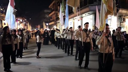 زينة عيد الميلاد تضفي أجواء احتفالية على دمشق