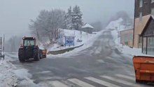 Neve sull'Appennino: a Passo delle Radici spartineve in azione