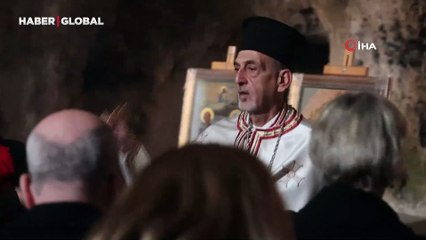 Dünya'nın ilk mağara kilisesinde Noel ayini