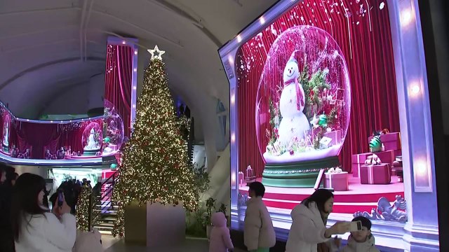 도심 곳곳 '성탄절' 분위기 물씬...춥지만 따뜻해요! / YTN