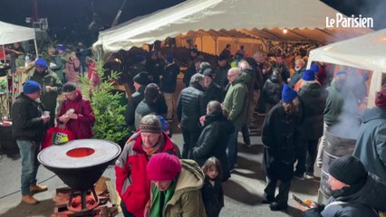 Noël : les agriculteurs fêtent le réveillon sur le barrage de l'autoroute A64