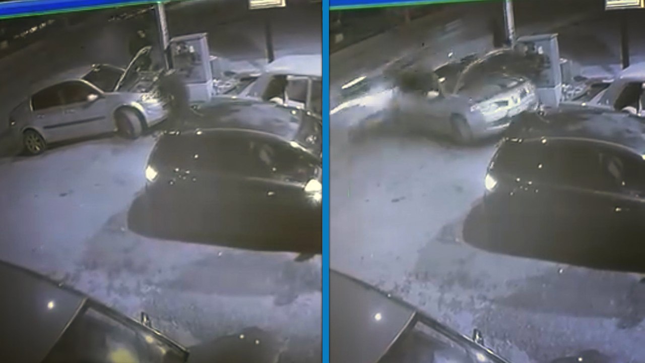 Tamir sırasında otomobile, başka bir araç çarptı; kaza kamerada