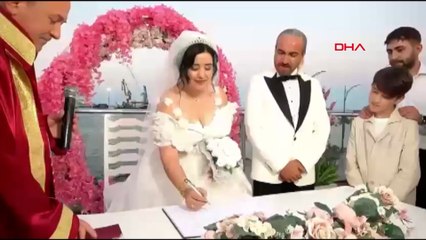 Evlenmek için kaçırdığı adama 15 yıl sonra düğün yaptı