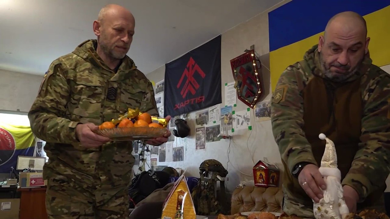EMOTIONAL MOMENT: On Christmas Eve, Ukrainian soldier near front line joins family online