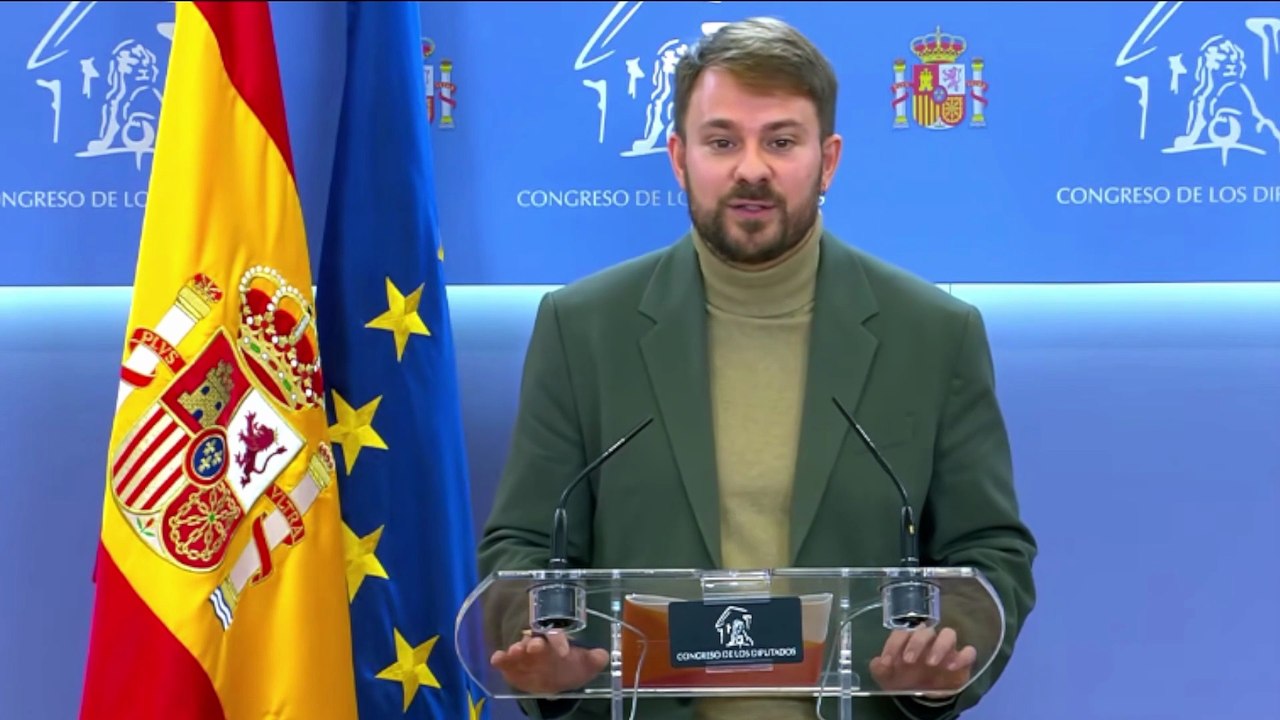 Cruce de reproches entre Gobierno y oposición por los mensajes entre Feijóo y Mazón