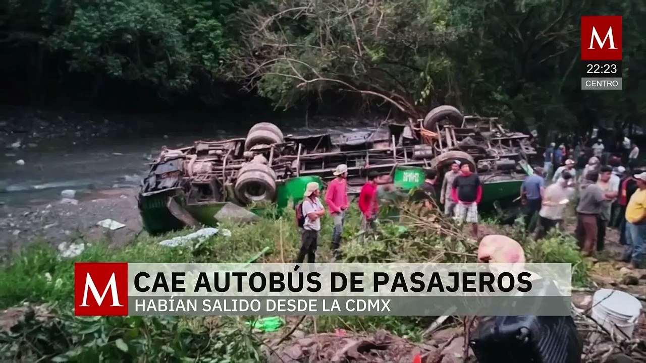 Cae autobús de pasajeros a barranco en Zontecomatlán, Veracruz; reportan heridos y muertos