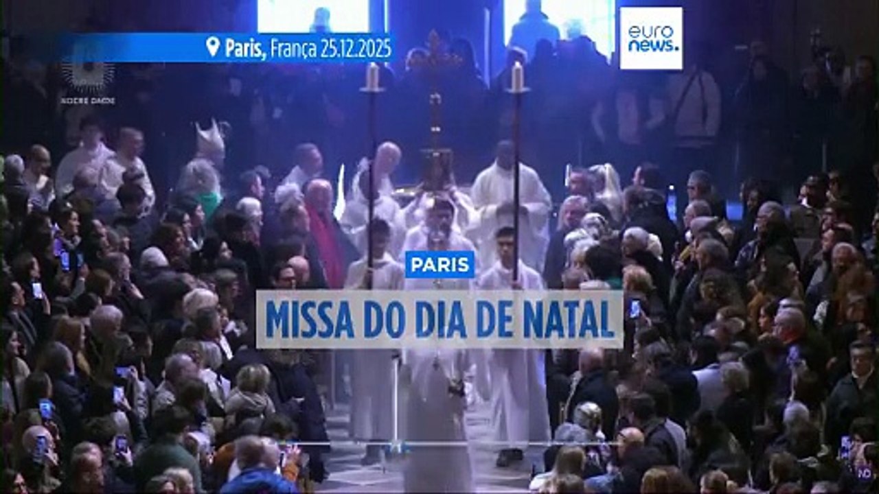 Missa de Natal volta a celebrar-se em Notre-Dame no segundo ano após a reabertura da catedral