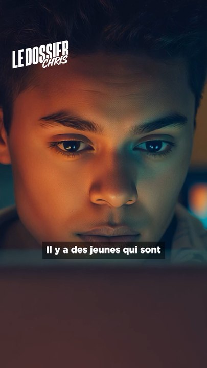 Ils voient le pire de l’humanité pour que ton feed reste propre. 🕯️Burn-out, stress post-traumatique, images insoutenables…