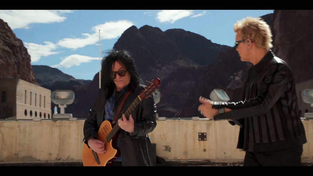 Eyes Without a Face - Billy Idol & Steve Stevens (acoustic)