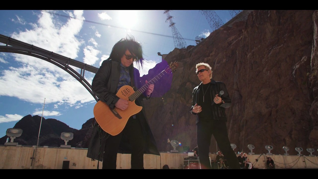 Acoustic Performance - Billy Idol & Steve Stevens (acoustic)