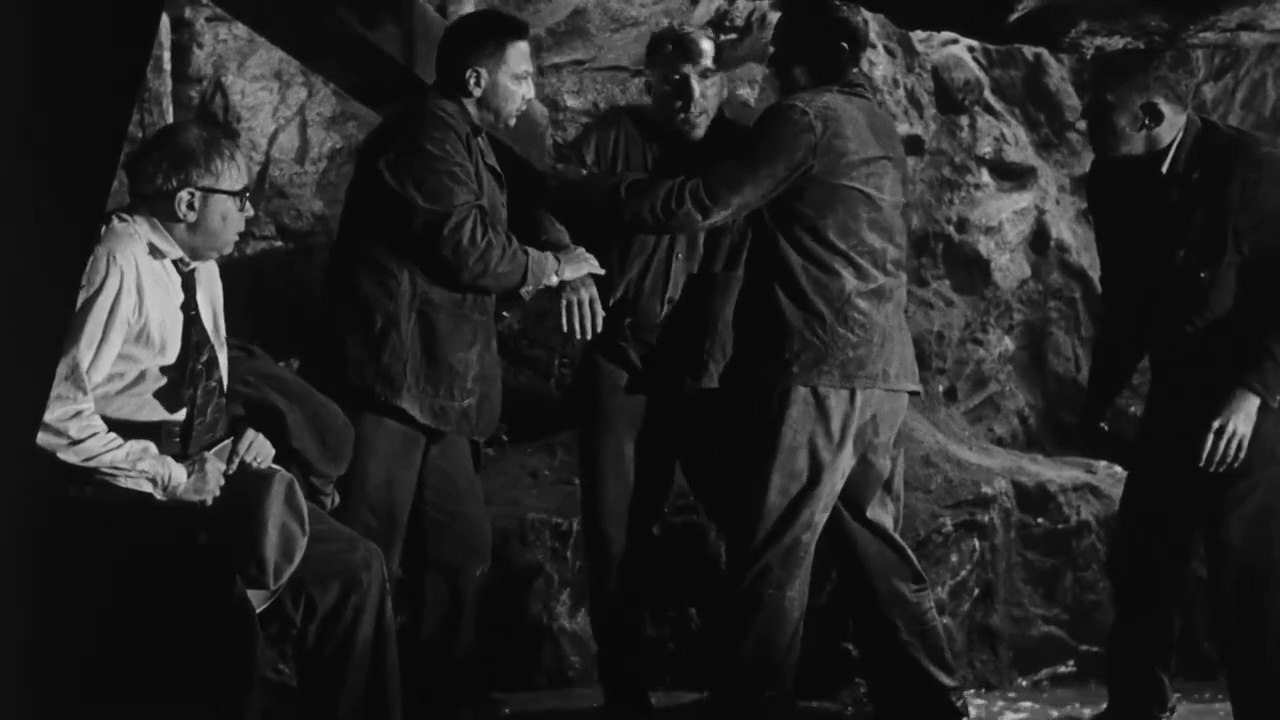 Crashout (1955)