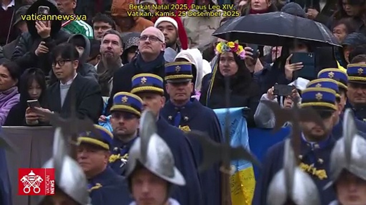 Paus Leo XIV Sampaikan Pesan Natal 25 di Basilika Santo Petrus, Vatikan, Kamis, 25 Desember 2025