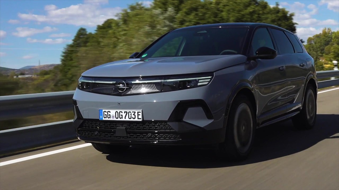 Neuer Opel Grandland Electric - Freie Elektro-Wahl - Grandland Electric ab sofort in drei Varianten erhältlich