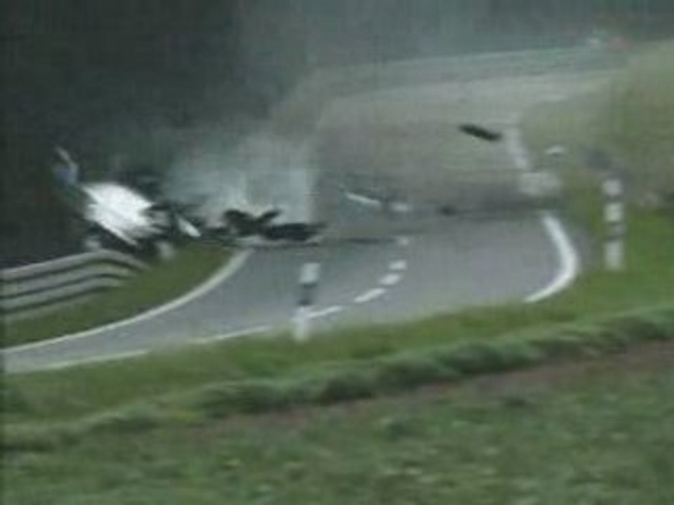 crash enorme !!! en course de cote !