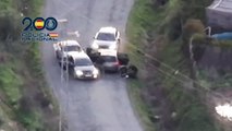 Momento de la detención en plena carretera del fugitivo que asesinó a dos personas en 2019