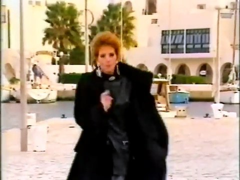 Mylène Farmer chante Maman a tort sur Bleu Nuit RTL (1986)