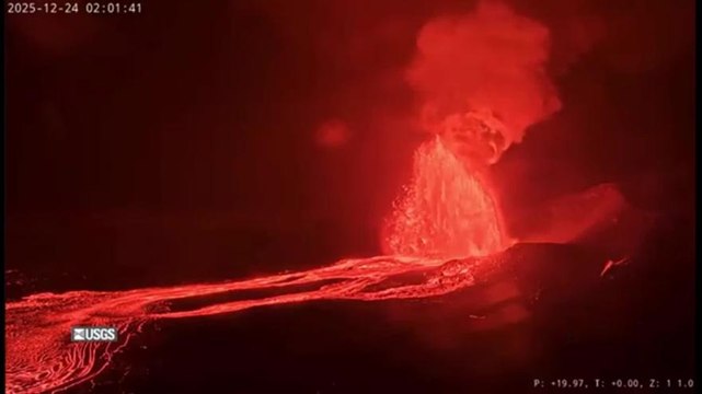 Impressionate eruzione del vulcano Kilauea alle Hawaii: fontane di lava alte 300 metri