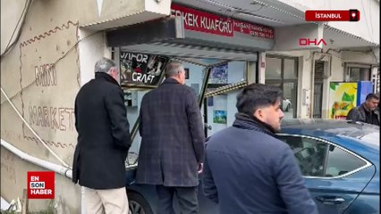 İstanbul'da yokuş aşağı kayan otomobil berber dükkanına daldı