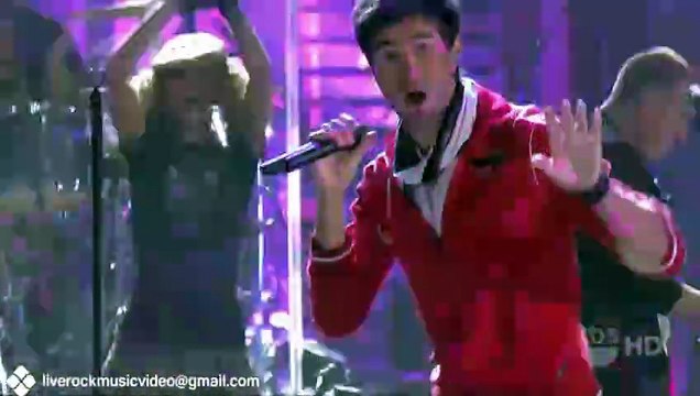 Enrique Iglesias ft Pitbull - I like it - Live @ lopez tonight 2010