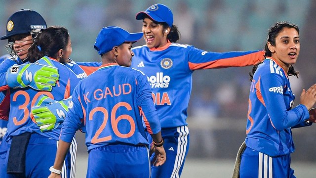 Indian Women Cricket Team ने Sri Lanka को धो डाला!