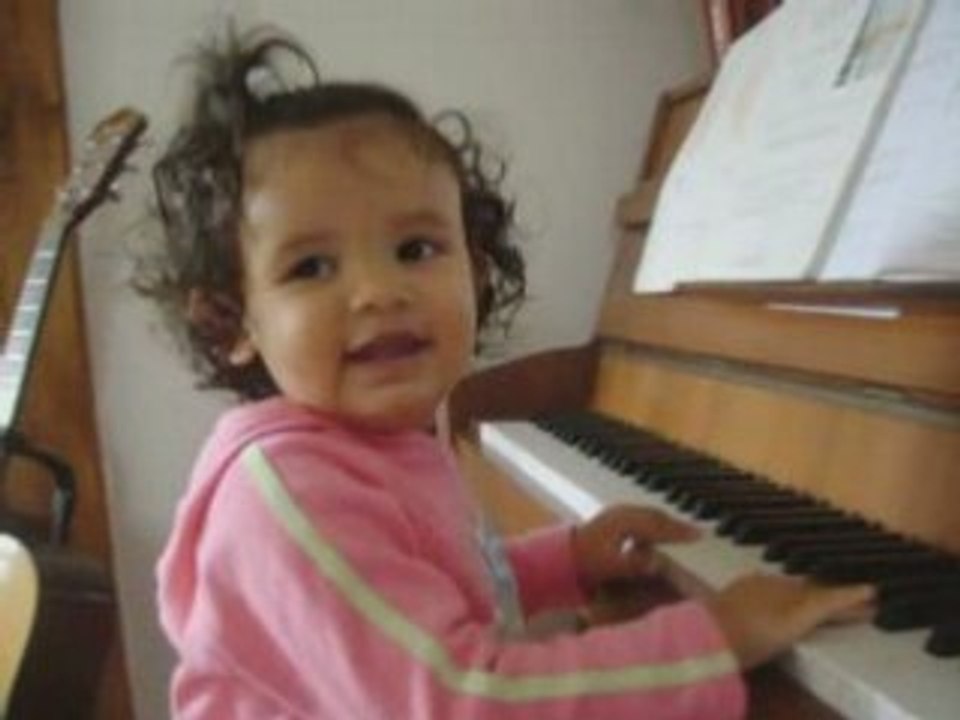 Emma la pianiste 1er mai 2008