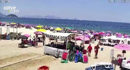 Vídeo mostra momento em que avião cai no mar em Copacabana