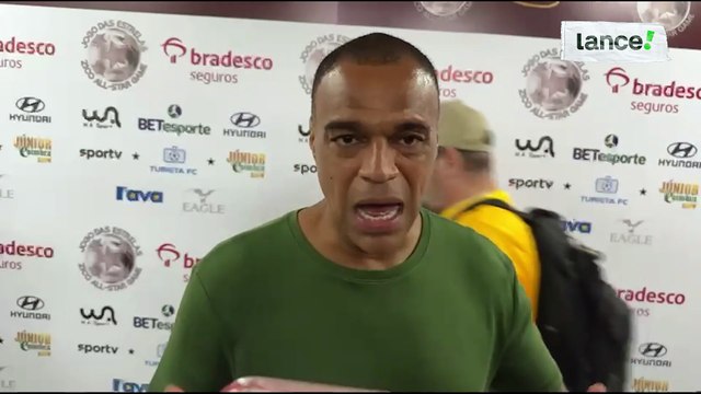 Denílson abre o jogo sobre futuro de Filipe Luís no Flamengo