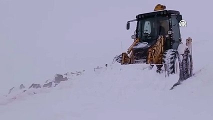 Kars'ta 41 köy yolu ulaşıma kapandı