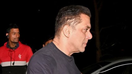 Salman Khan ने अपने Birthday पर दौड़ाई साइकिल!