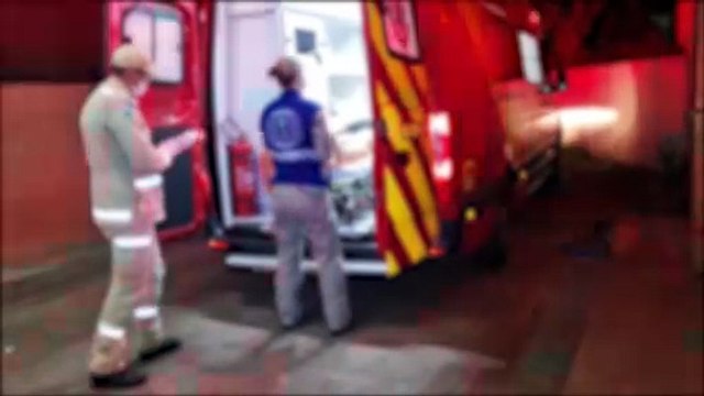 Mulher de 53 anos sofre torção no joelho após queda em Cascavel
