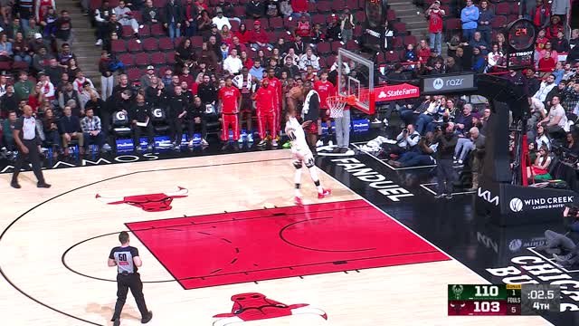 Giannis offends Bucks players with late-game windmill slam