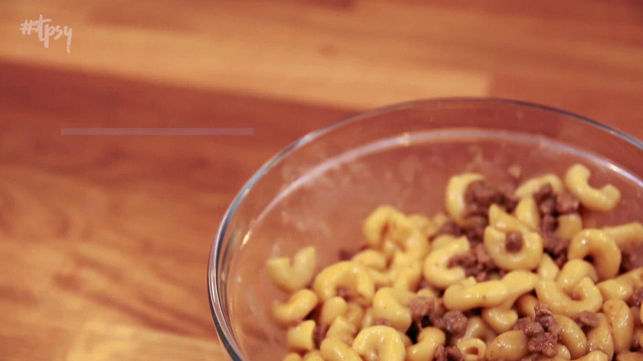 Mac ’n Cheese Meets Sloppy Joe Sliders — The Ultimate Comfort Combo