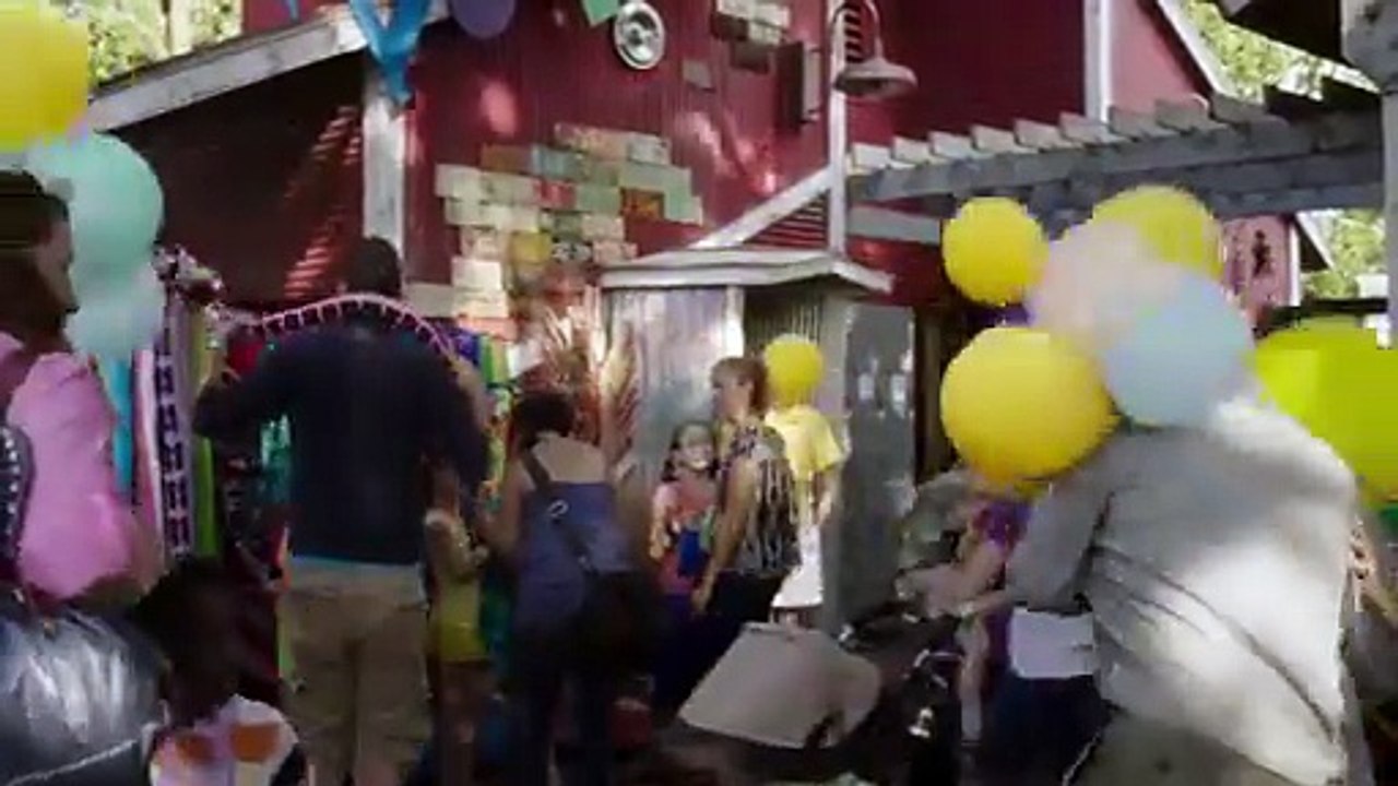 Wilson - Official Red Band Trailer (HDI)