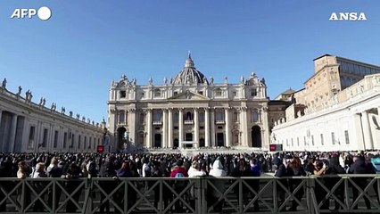 Il Papa, "basta guerre, a soffrire di piu' sono bambini e famiglie"