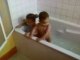 mes deux amours dans leur bain....ils s'eclatent....