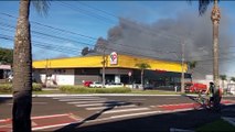 Incêndio atinge supermercado recém-inaugurado e deixa local fechado por até quatro dias